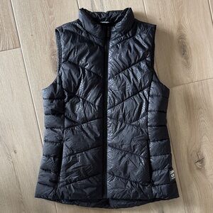 Women’s Calvin Klein Black Performance Vest Size Small